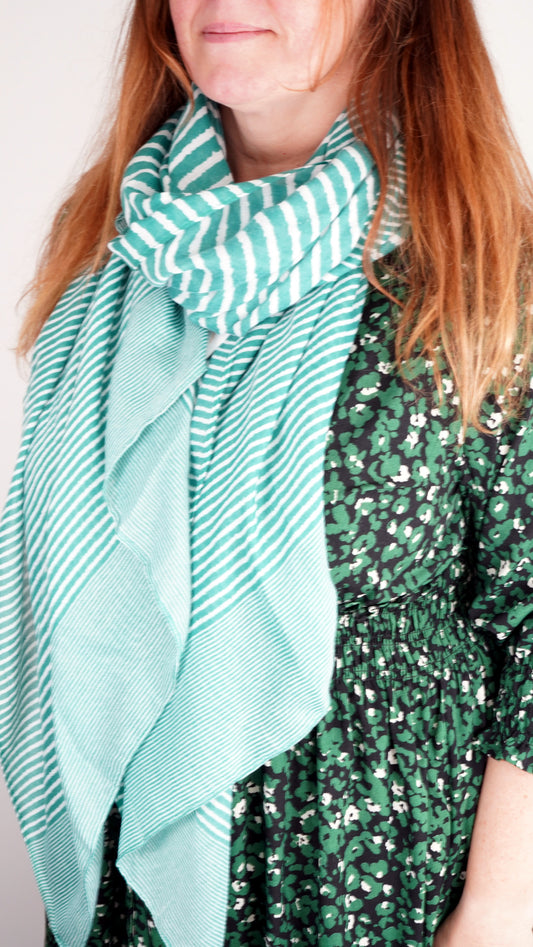 Green stripe scarf.